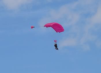 Parachute in Motueka